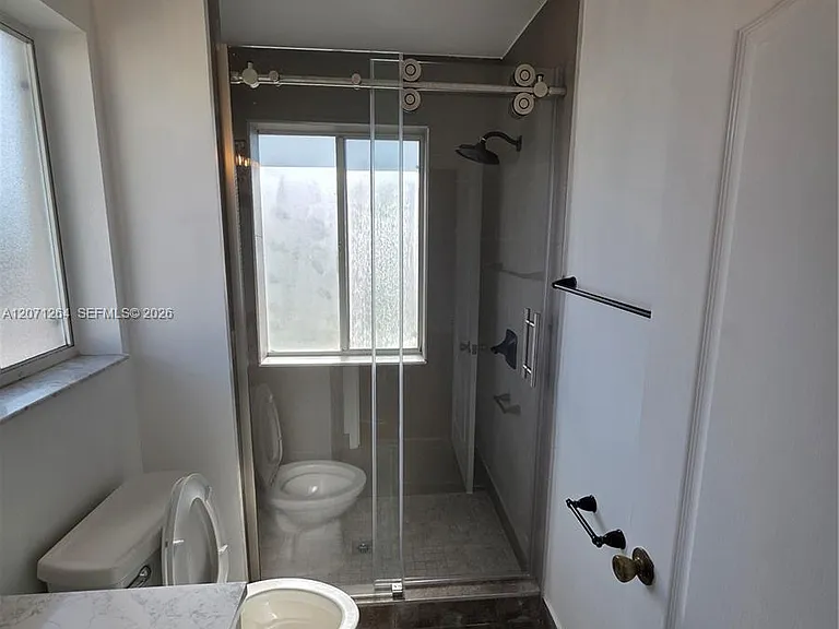 21250 NE 8th Pl #1 — Photo 28
