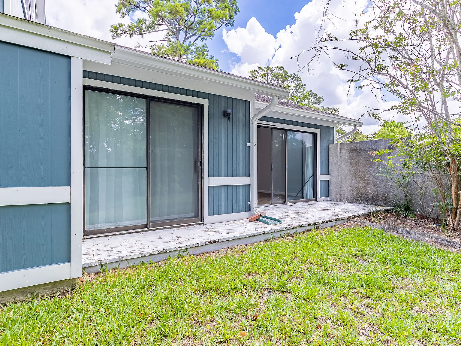 2 bed, 1250 sqft, $1,800 — Photo 2