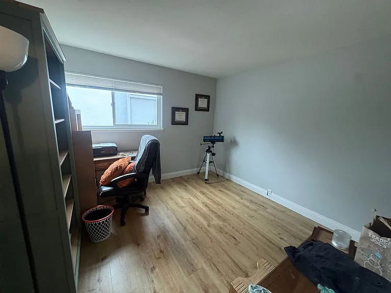 1502 Drake Dr — Photo 3