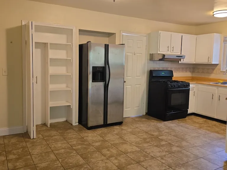 3122 Heritage Dr — Photo 38
