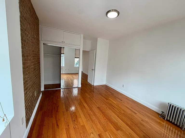 3 Clinton St #7 — Photo 5