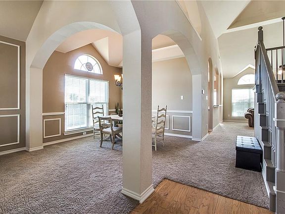 3rd image of 838 Water Oak Dr