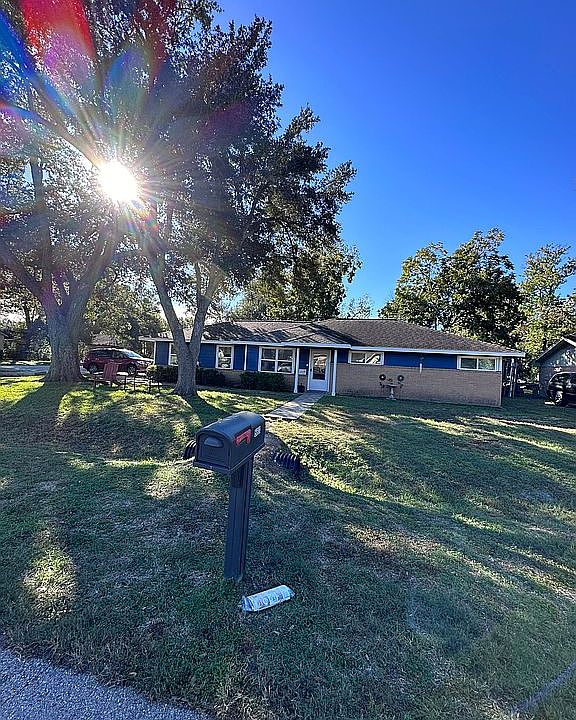 1st image of 5601 Delfren Ln