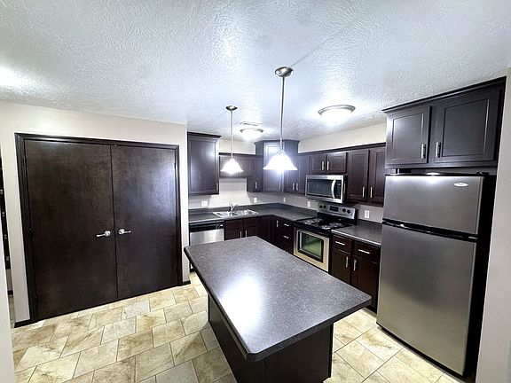 4th image of 3505 W 85th St #107
