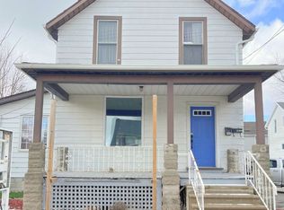 252 Queen St, Chatham Kent, ON N7M 2H3