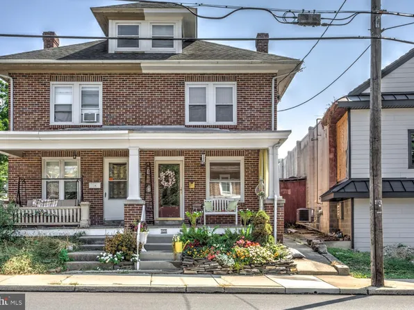 429 N State St, Ephrata, PA 17522