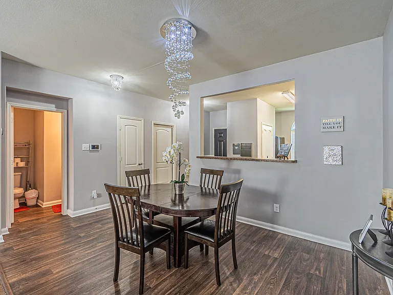 1313 Briercrest Dr — Photo 45