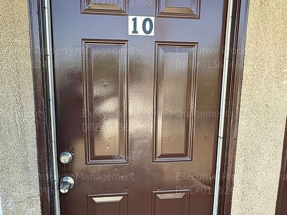 3rd image of 3017 Potomac Ave APT 10
