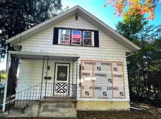 942 E Wisconsin St, Delavan, WI 53115