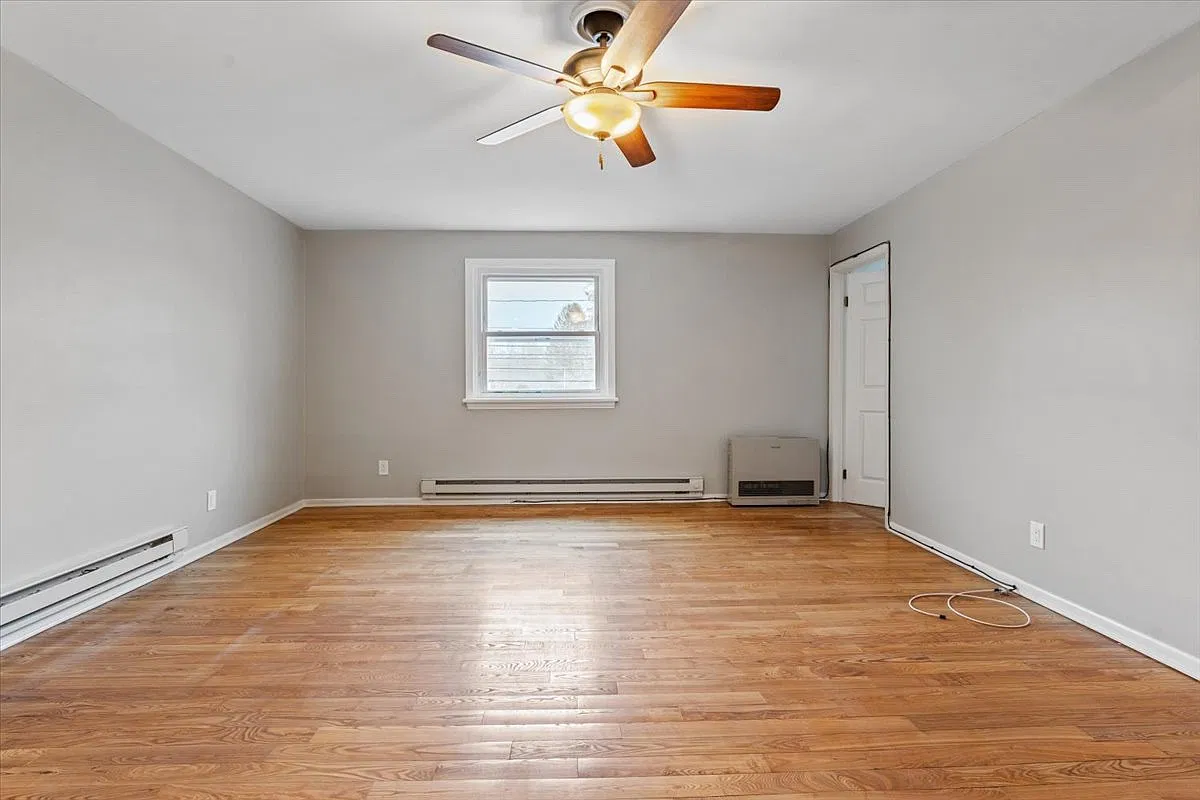 2 bed, 900 sqft, $1,550 — Photo 4