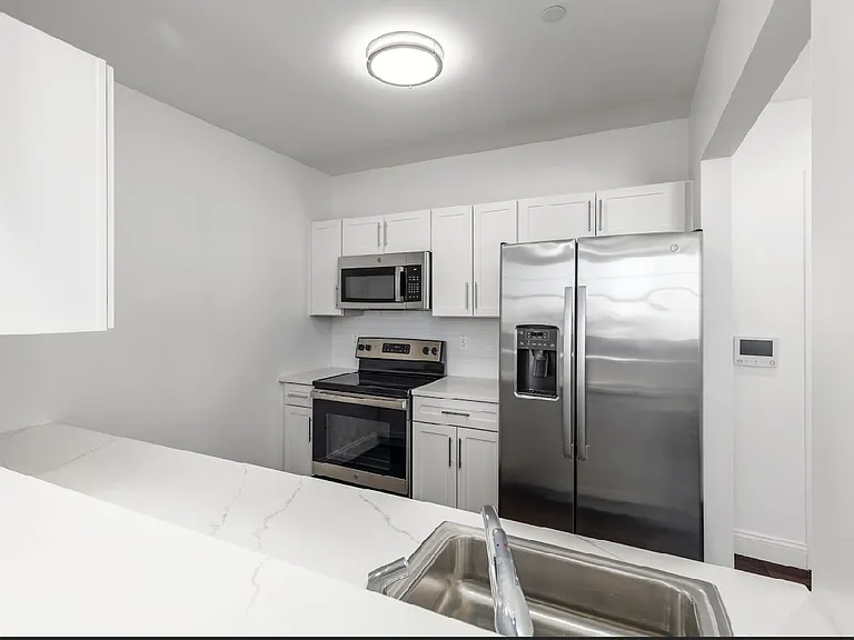 3100 Bergenline Ave #304 — Photo 9
