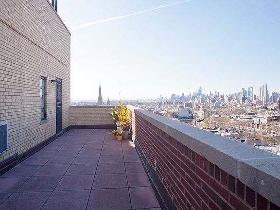 5th image of 118 8th Ave APT 11E