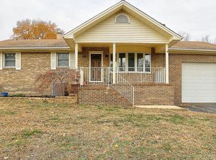 208 Inlet Dr, Pasadena, MD 21122