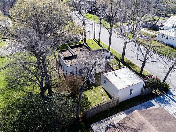 3rd image of 998 Hayselton Ave