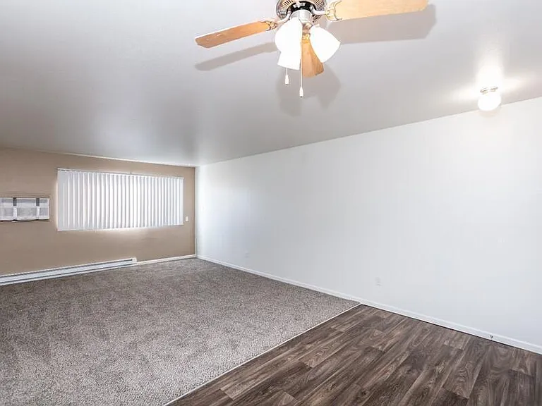 Foxhill Apartments — Photo 35
