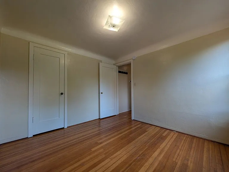 2064 Washington St — Photo 12