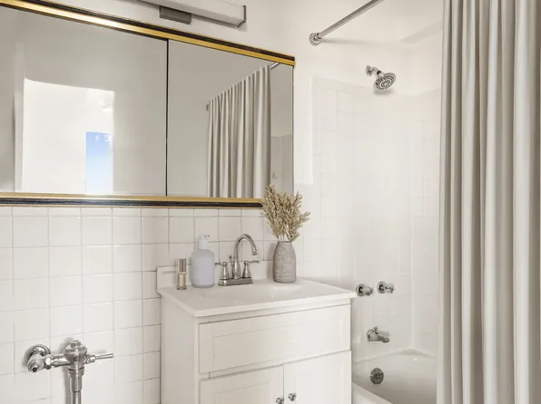 61 Jane Street image 6 of 10