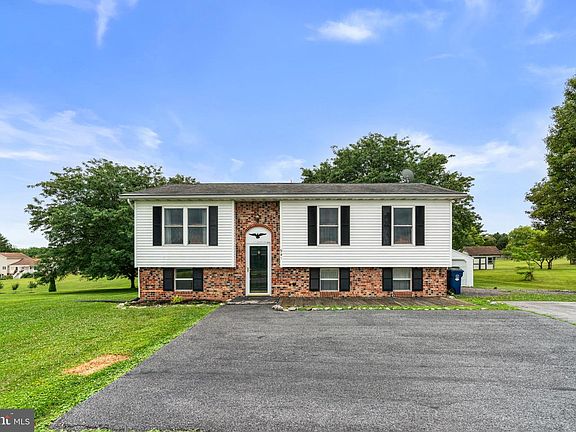 2nd image of 941 Fannie Dorsey Rd