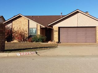 11225 NW 109th St, Yukon, OK 73099