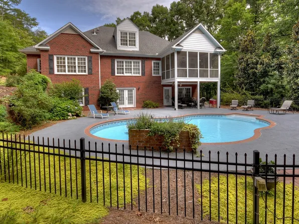 130 Stegall Dr, Ellijay, GA 30536