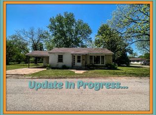 601 S McLish Ave, Tishomingo, OK 73460