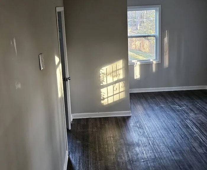 2325 Tarian Dr — Photo 4
