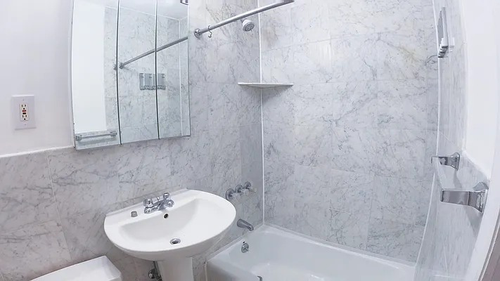 Rented by Urban Real Estate Inc | media 8