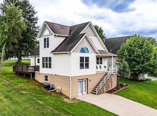 252 N Main St, Star City, WV 26505