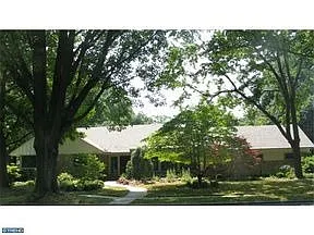 1506 Parkside Dr S photo 1