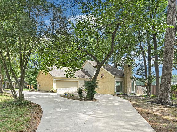 3rd image of 71 April Wind Dr S