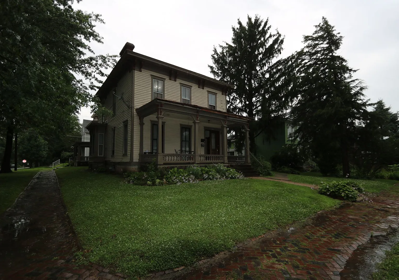 1103 N 6th St and 610 Iowa St. — Photo 1