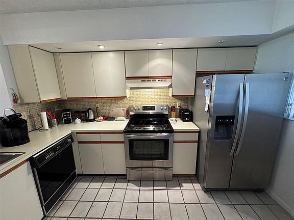 4th image of 7675 NW 79th Avenue #111