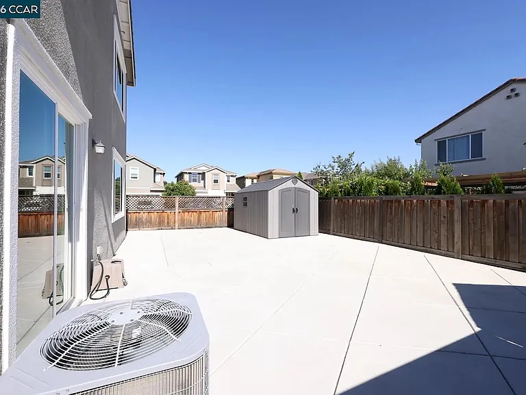 294 Caputo Cir — Photo 10