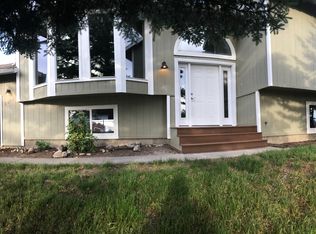 5614 N Canal St, Newman Lake, WA 99025