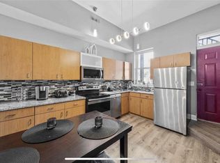 717 Soulard St #2F, Saint Louis, MO 63104