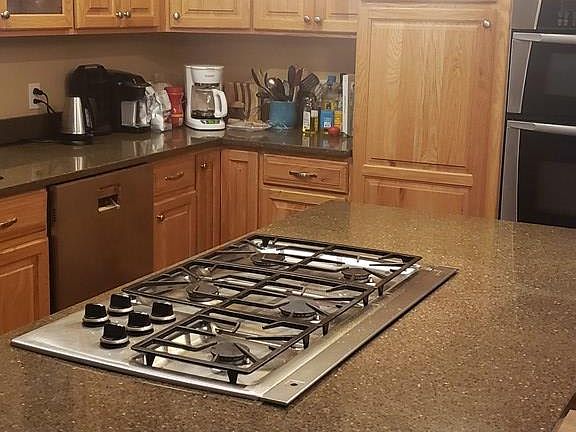 5th image of 45 Winterberry Ln