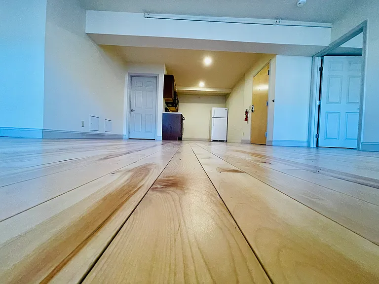191 College St #303 — Photo 16