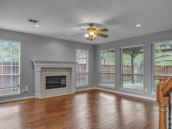 4th image of 11512 Charlotte Ln