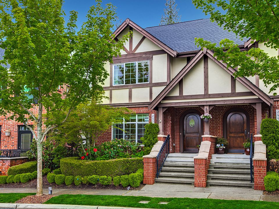 1st image of 2654 NE Park Dr