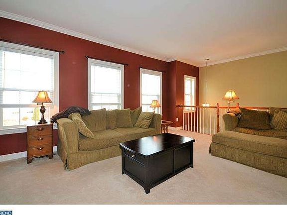 3rd image of 3314 Ellington Ln