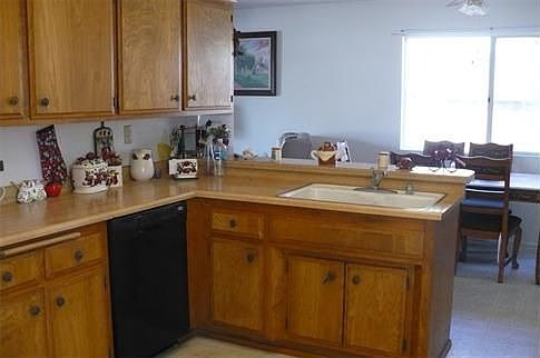 5th image of 1200 Lucerne Dr