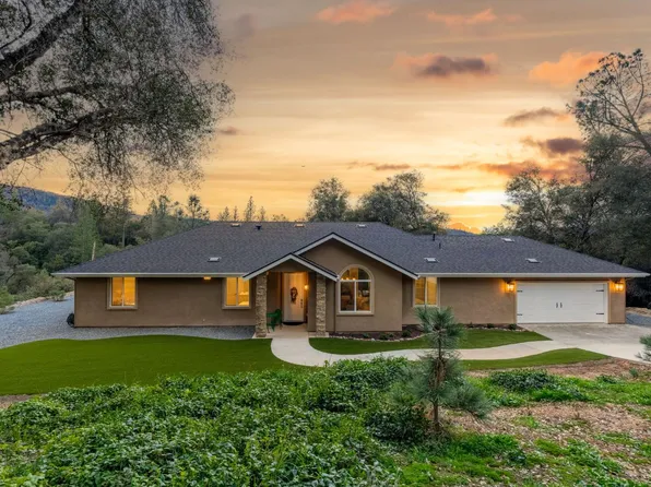 38614 Bon Veu Cir, Oakhurst, CA 93644