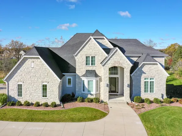 19955 Bradon TRAIL W W, Brookfield, WI 53045