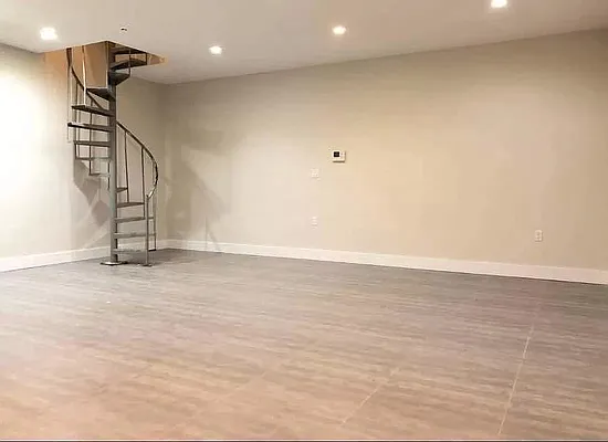 Rented by Lodger Corp | media 49