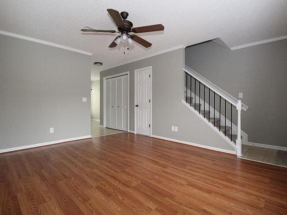 3rd image of 23 Upton Ct