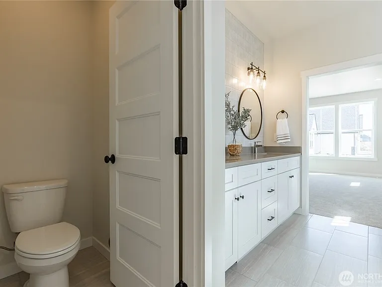 2233 Berryman Loop — Photo 27