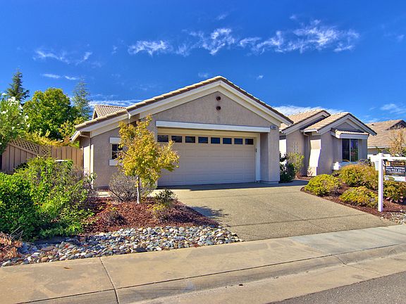 3rd image of 684 Geary Ln