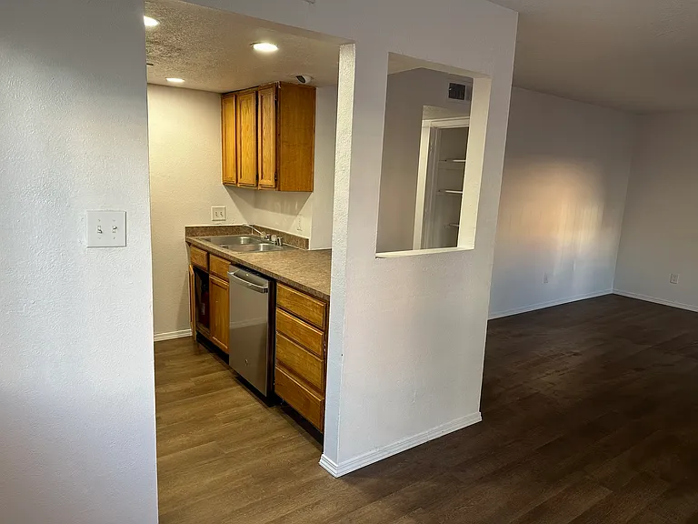 2819Vail3A_9-2023_Interior03_10032023