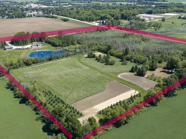 W985 Fur Farm ROAD, New Holstein, WI 53061