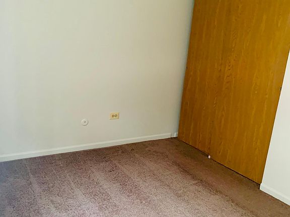 5th image of 145 Glen St APT 1F